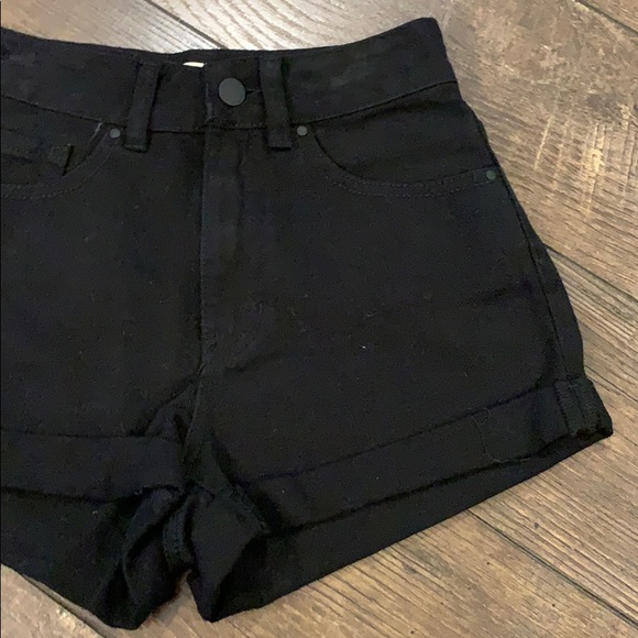 Bullhead Pants - Bullhead Black Denim Mom Shorts
